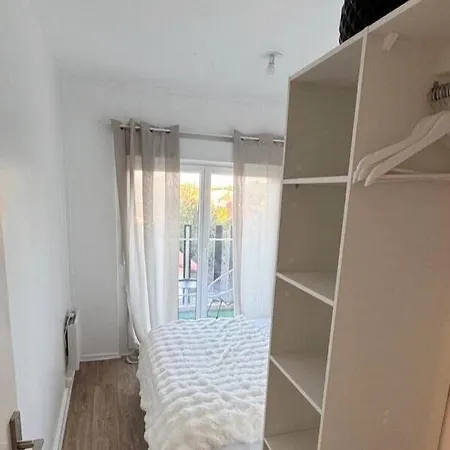 Small Bubble In Toulouse, France T2-parking-1kmmetro-wifi-cosy Apartament