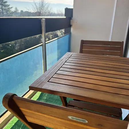 Small Bubble In Toulouse, France T2-parking-1kmmetro-wifi-cosy