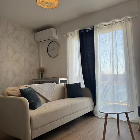 Small Bubble In Toulouse, France T2-parking-1kmmetro-wifi-cosy * Ramonville-Saint-Agne
