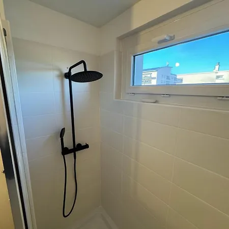 Small Bubble In Toulouse, France T2-parking-1kmmetro-wifi-cosy