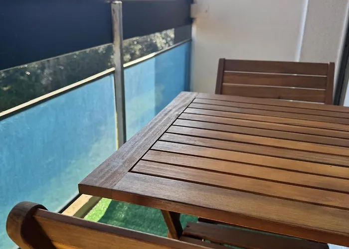 Small Bubble In Toulouse, France T2-parking-1kmmetro-wifi-cosy